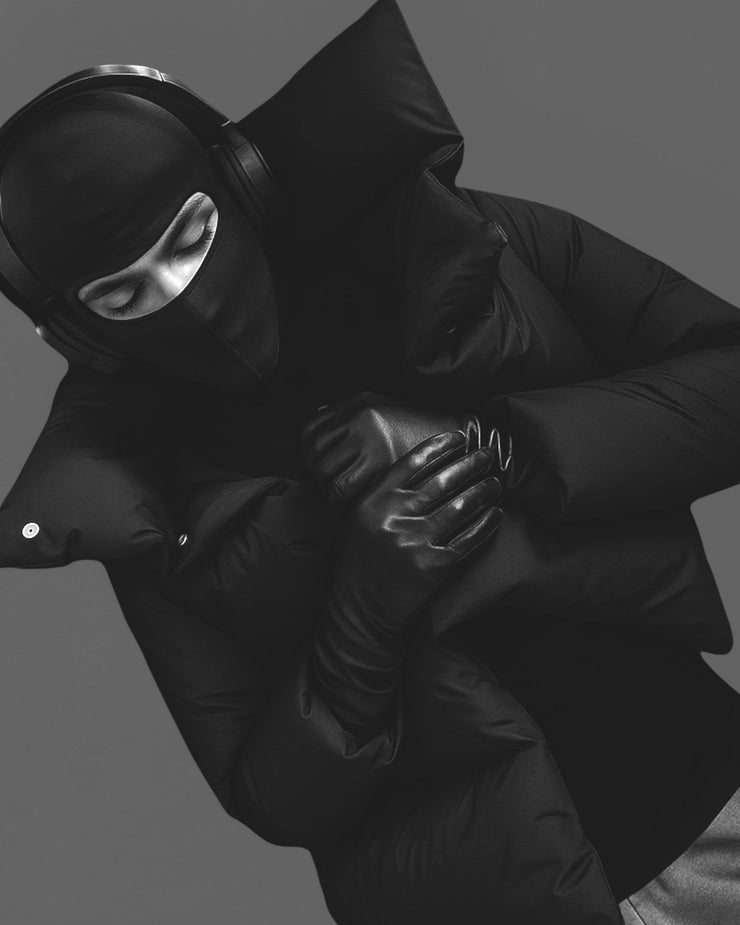 Urban Armour Puffer – BLACK (Classic Length)
Unisex / Genderless